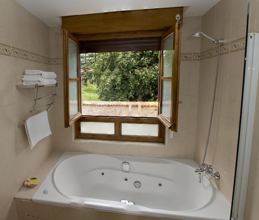 Hotel Rural La Corte De Los Pinares Vinuesa Zewnętrze zdjęcie