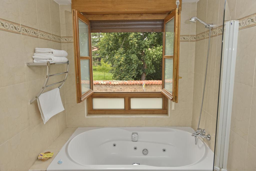 Hotel Rural La Corte De Los Pinares Vinuesa Zewnętrze zdjęcie